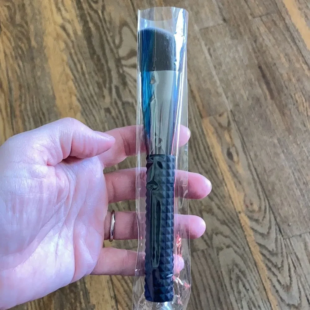 Laruce Beauty Angled Contour Brush LR334
